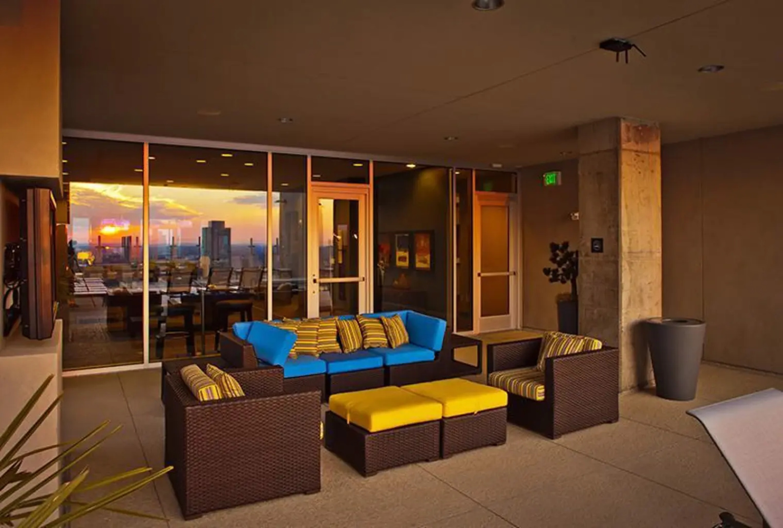 Oakwood At Skyhouse South