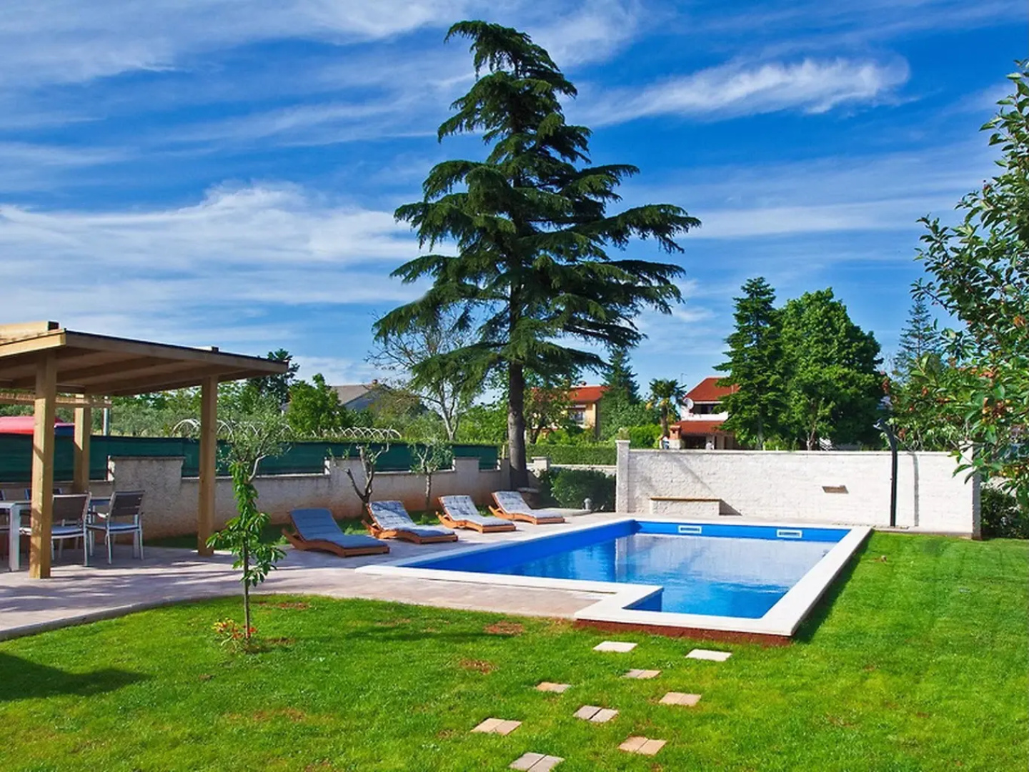Holiday Home Dori (LBN394)