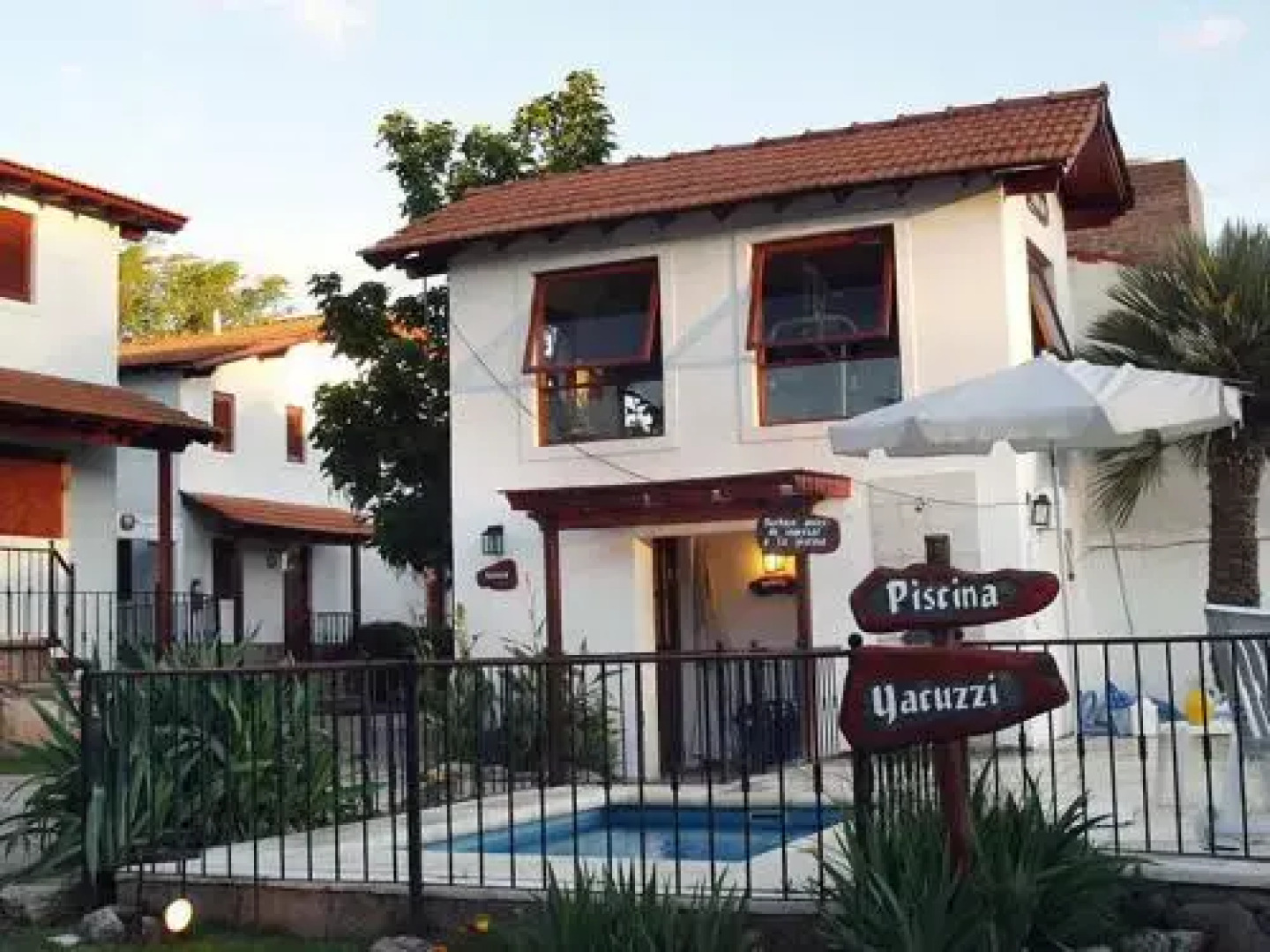 Cabanas Altos Del Sol