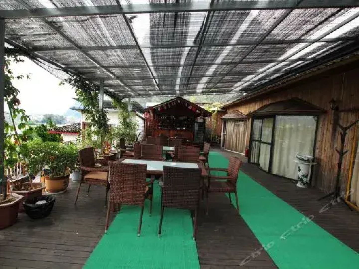 Yangshuo River Times Hotel
