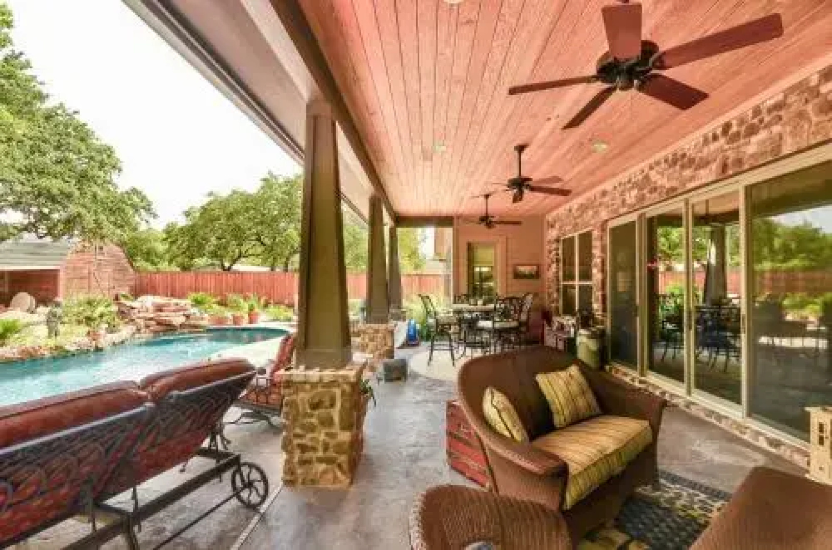 3BR 3BA Lake Travis Retreat with Pool Oasis by RedAwning