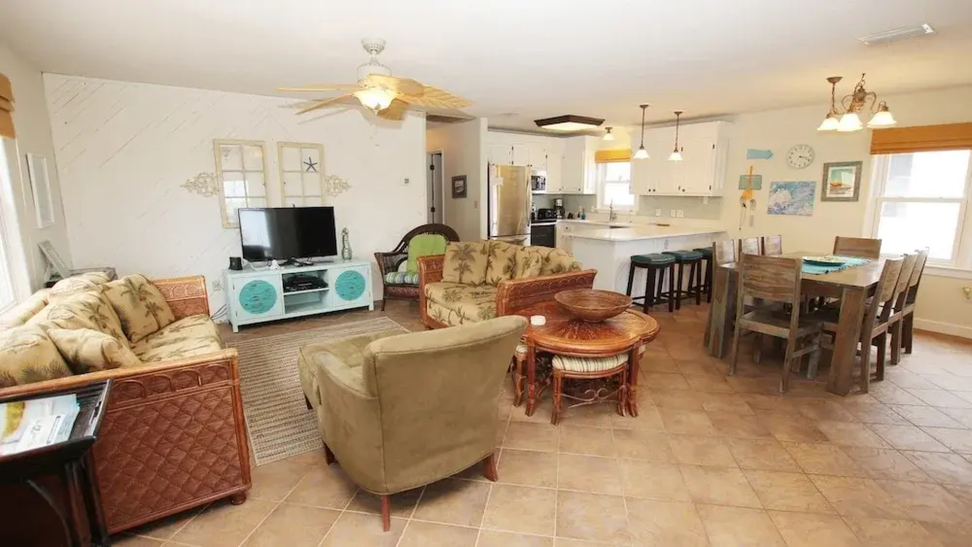 Shoebie's Hangout 4221 - 5 Br Home