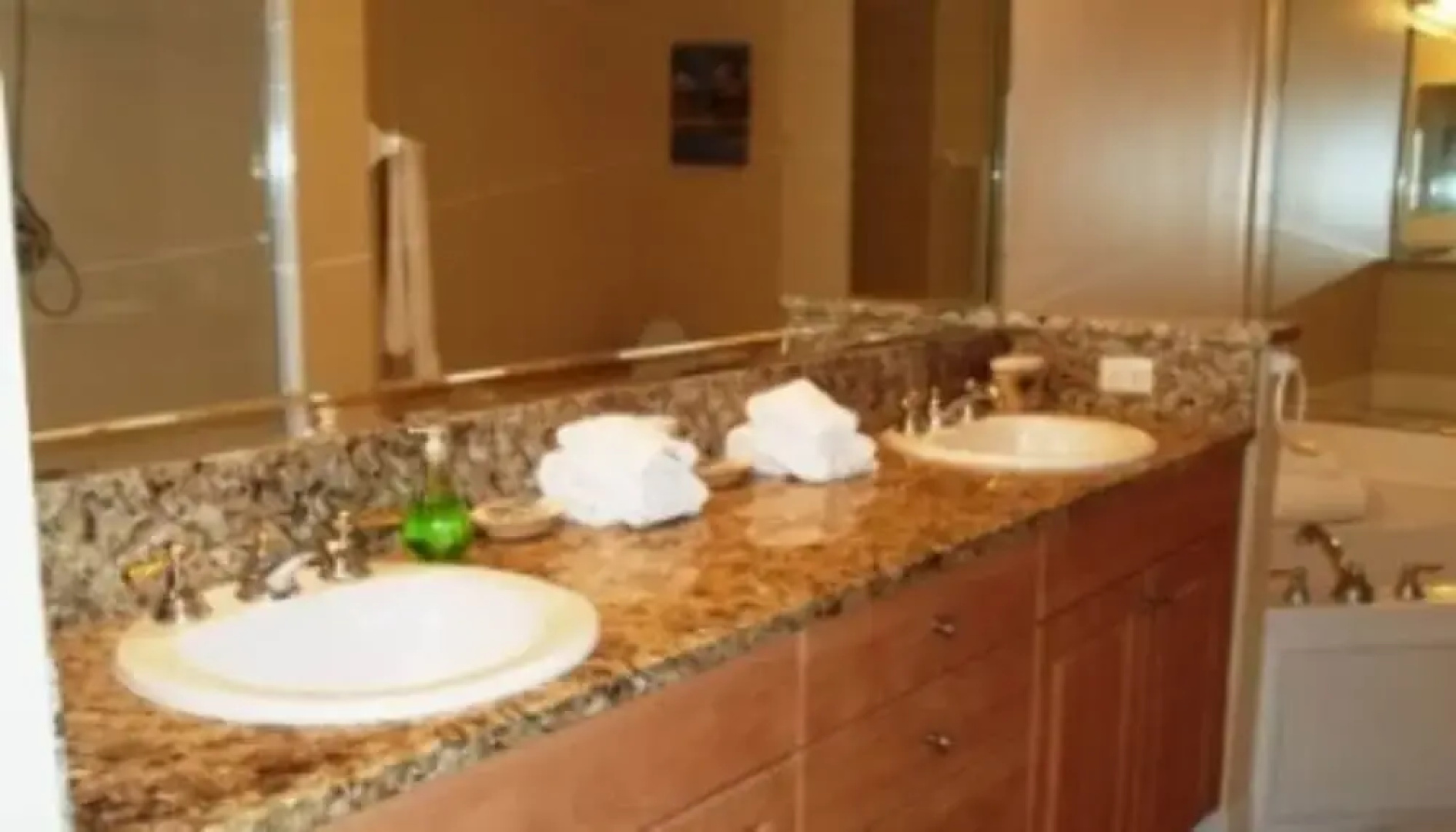 Gorgeous Ocean Views - 2 BR 2 BA - Di Mucci Twin Towers 907