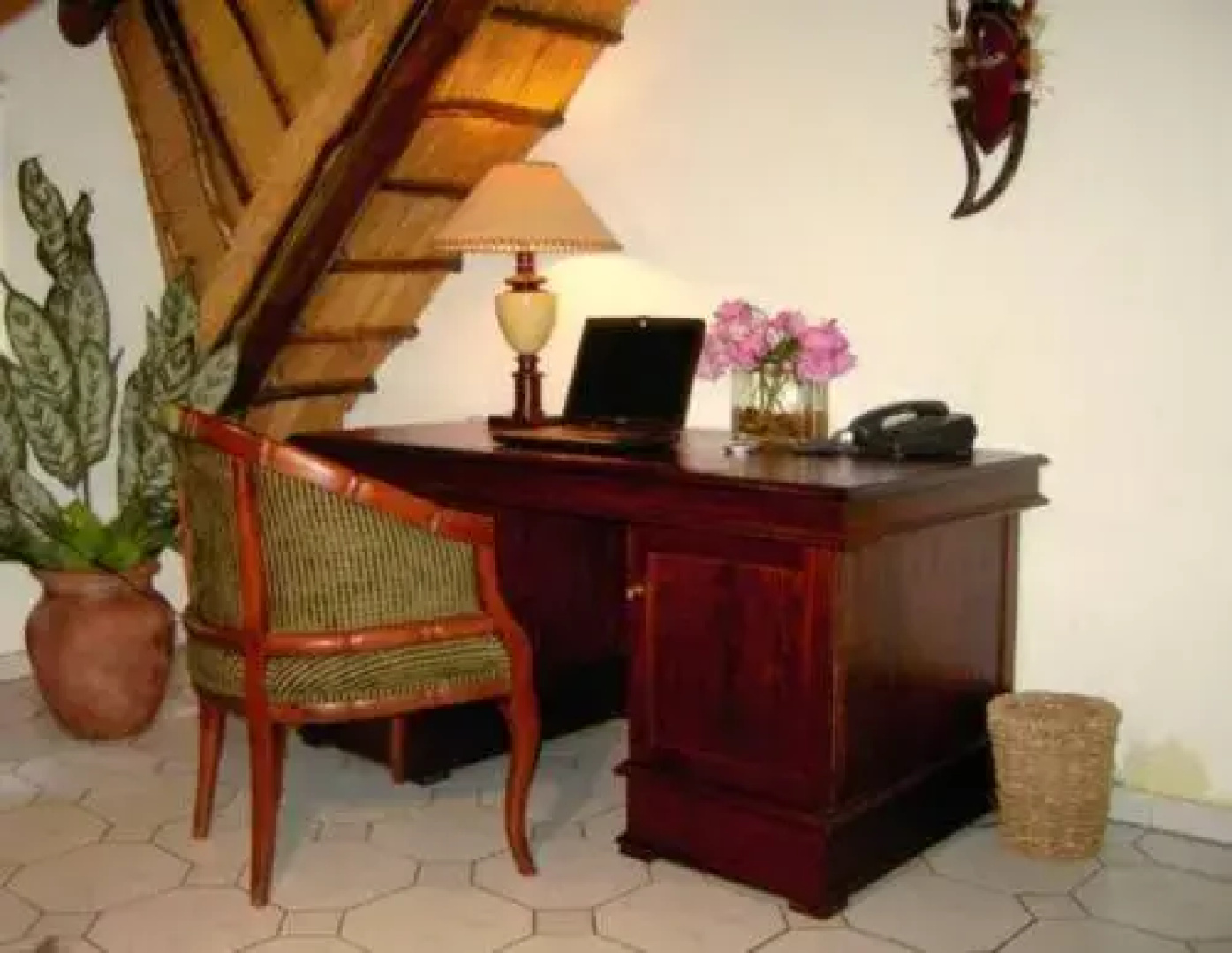 Guinea Lodge