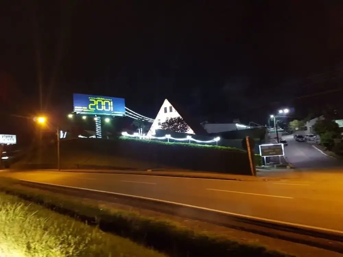 Motel 2001 - Adults Only