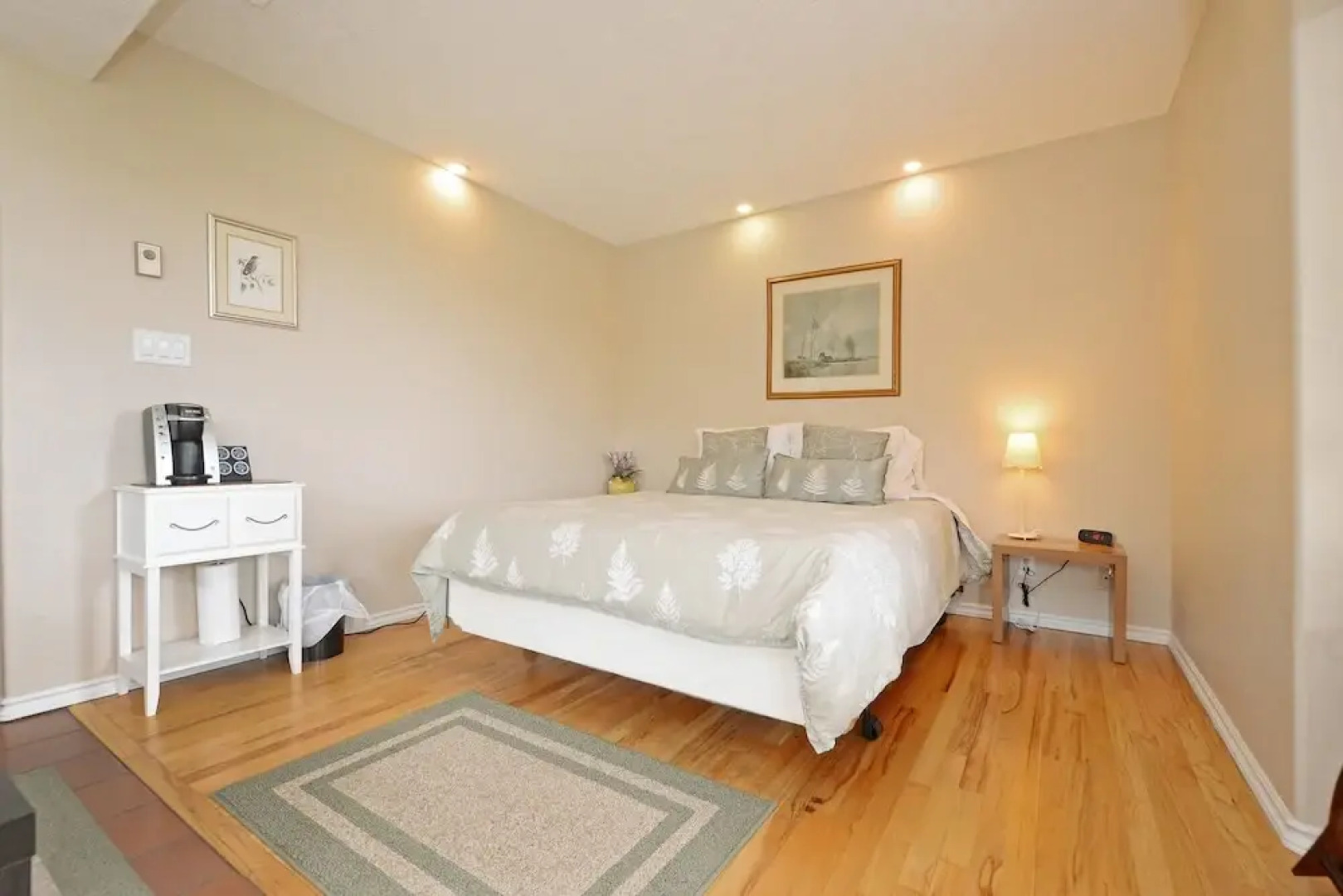 Gordon's Beach Farm Stay B&B