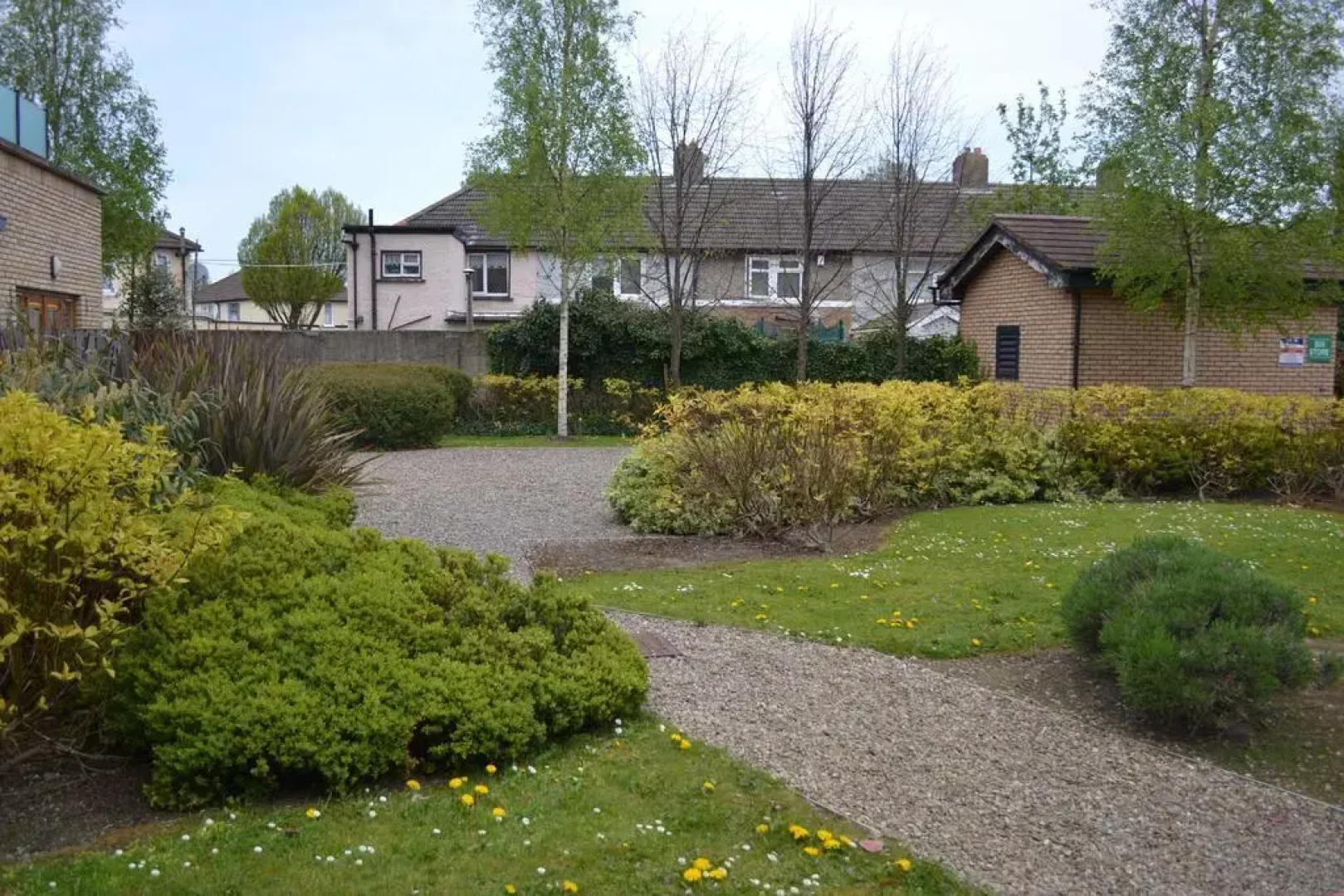 Bradogue Court Apartment