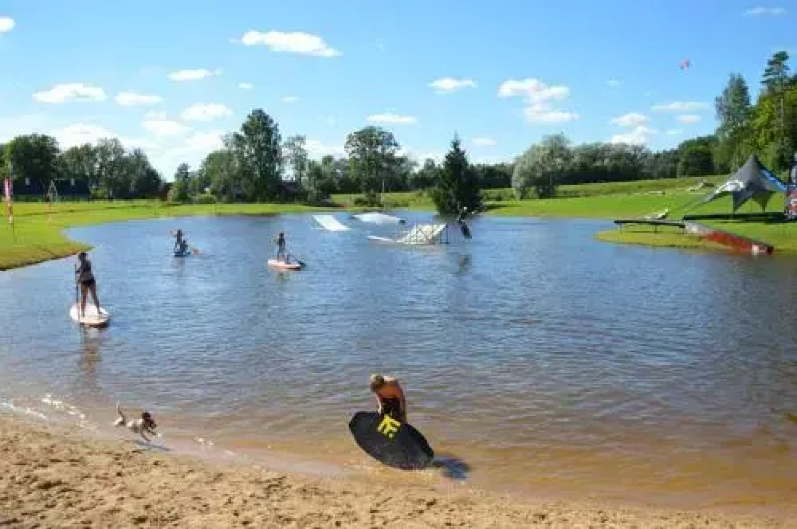 Ansomäe Puhkeala Järvemaja