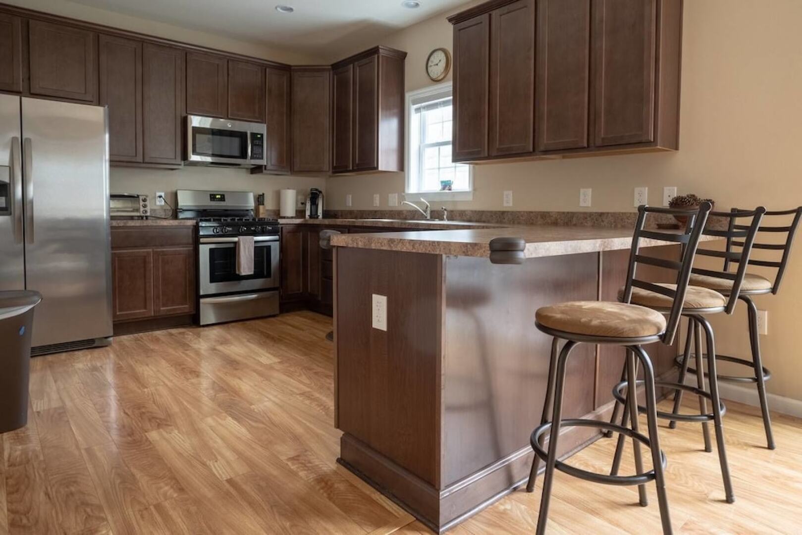 West Point Retreat 2 Brand NEW Homes 6 Bd 4 Ba