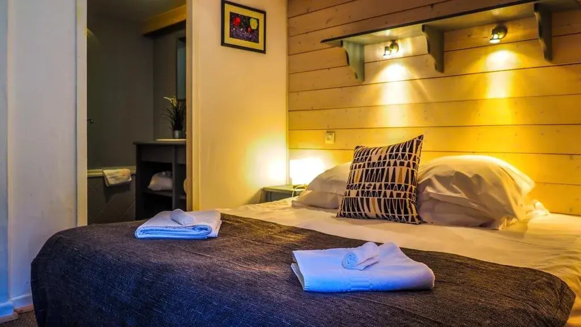 Chalet Hideaway 2