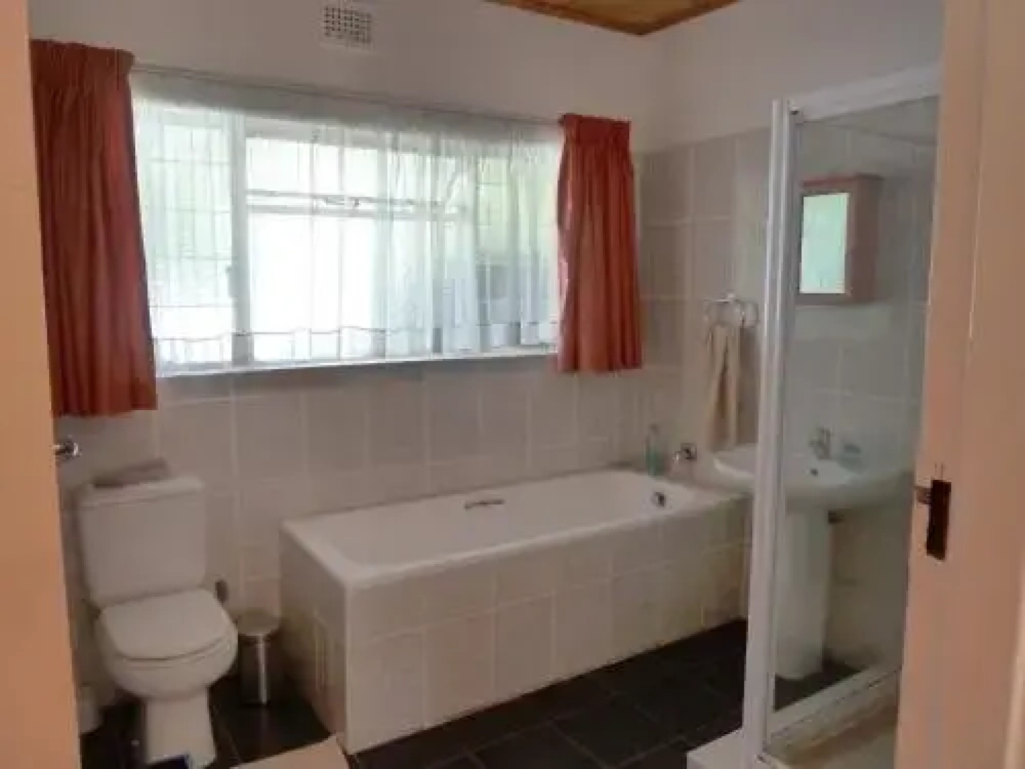 Sani Pass Manor Guest House