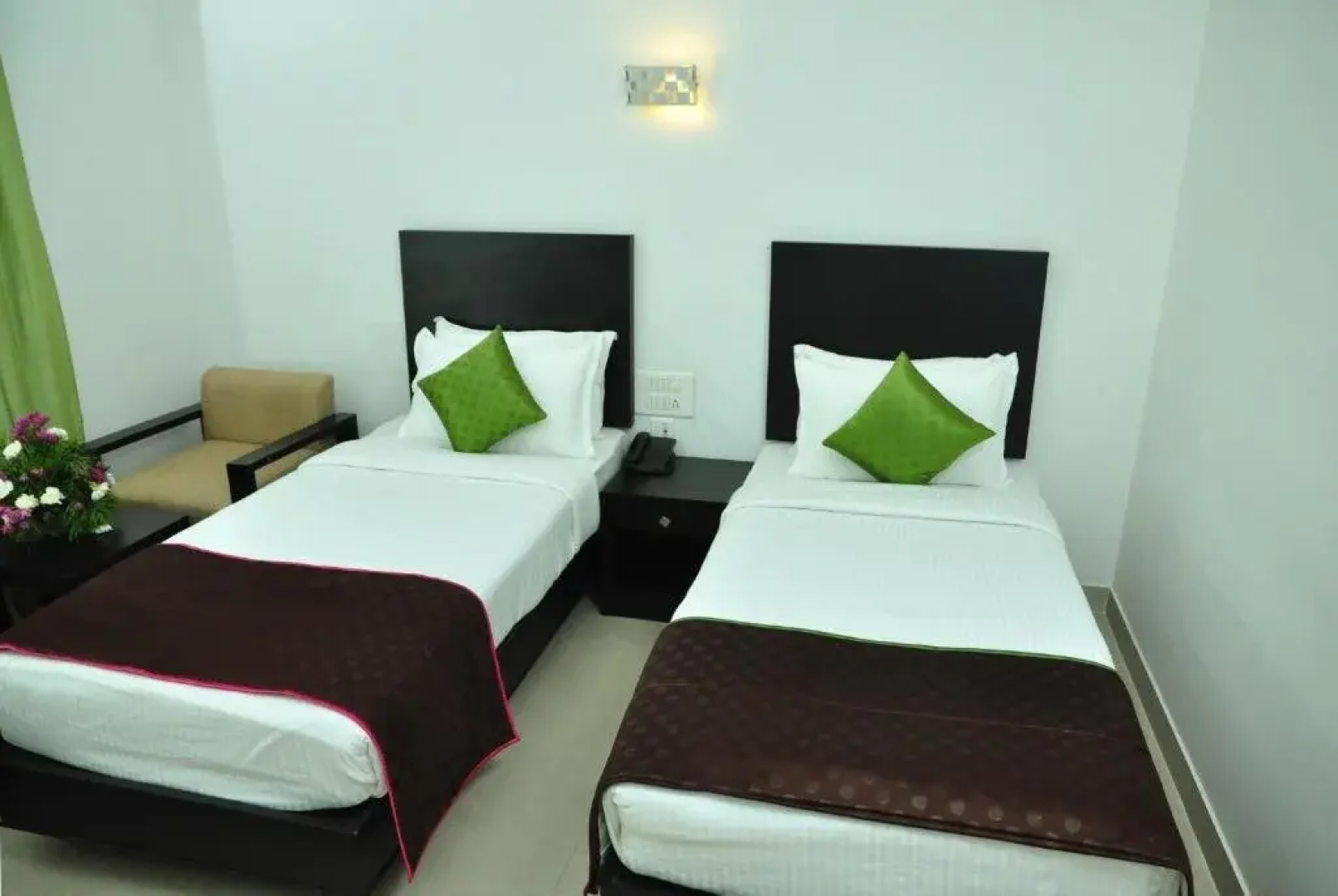 OYO Premium Calicut Airport Extension