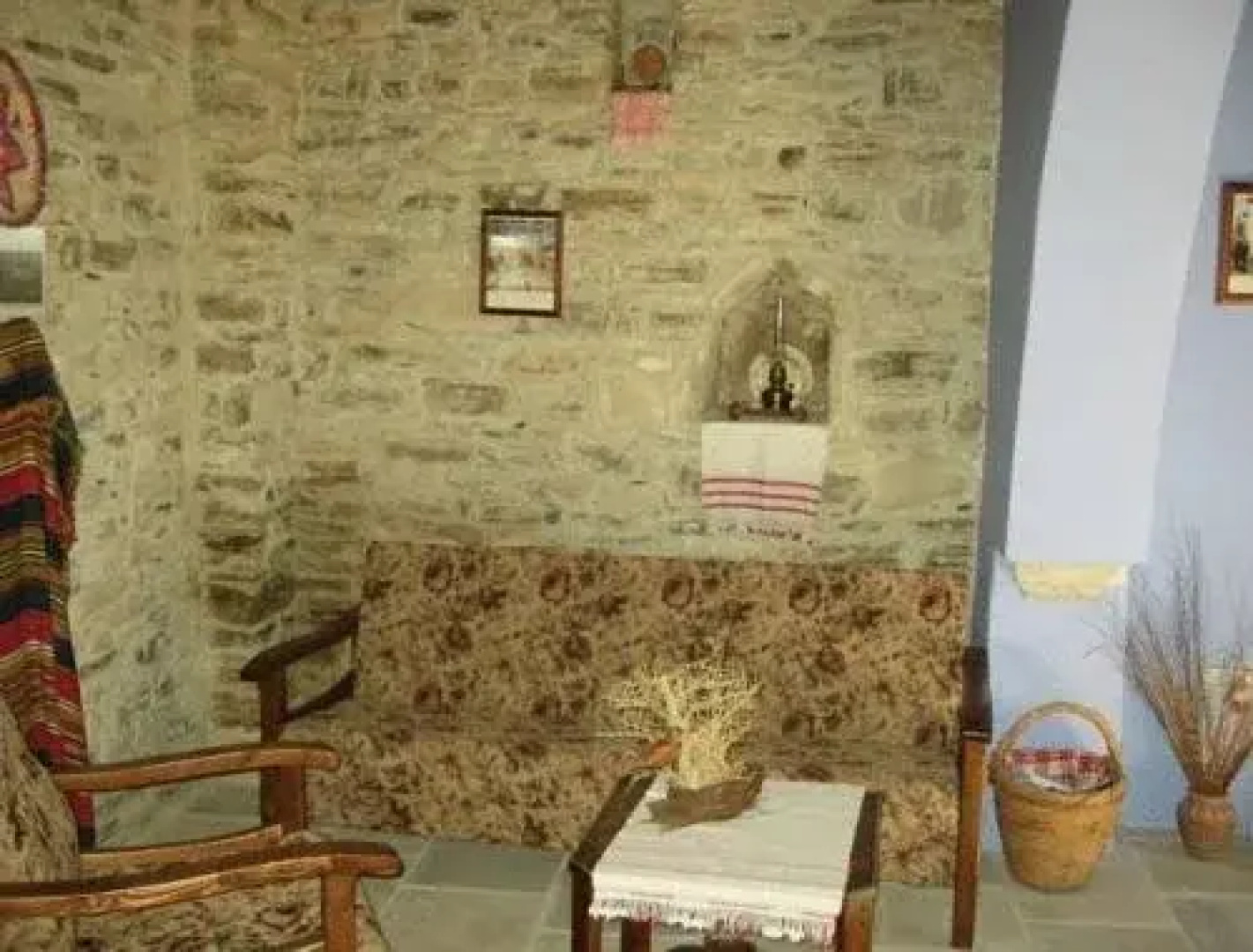 Gabriel House Traditional Apartments