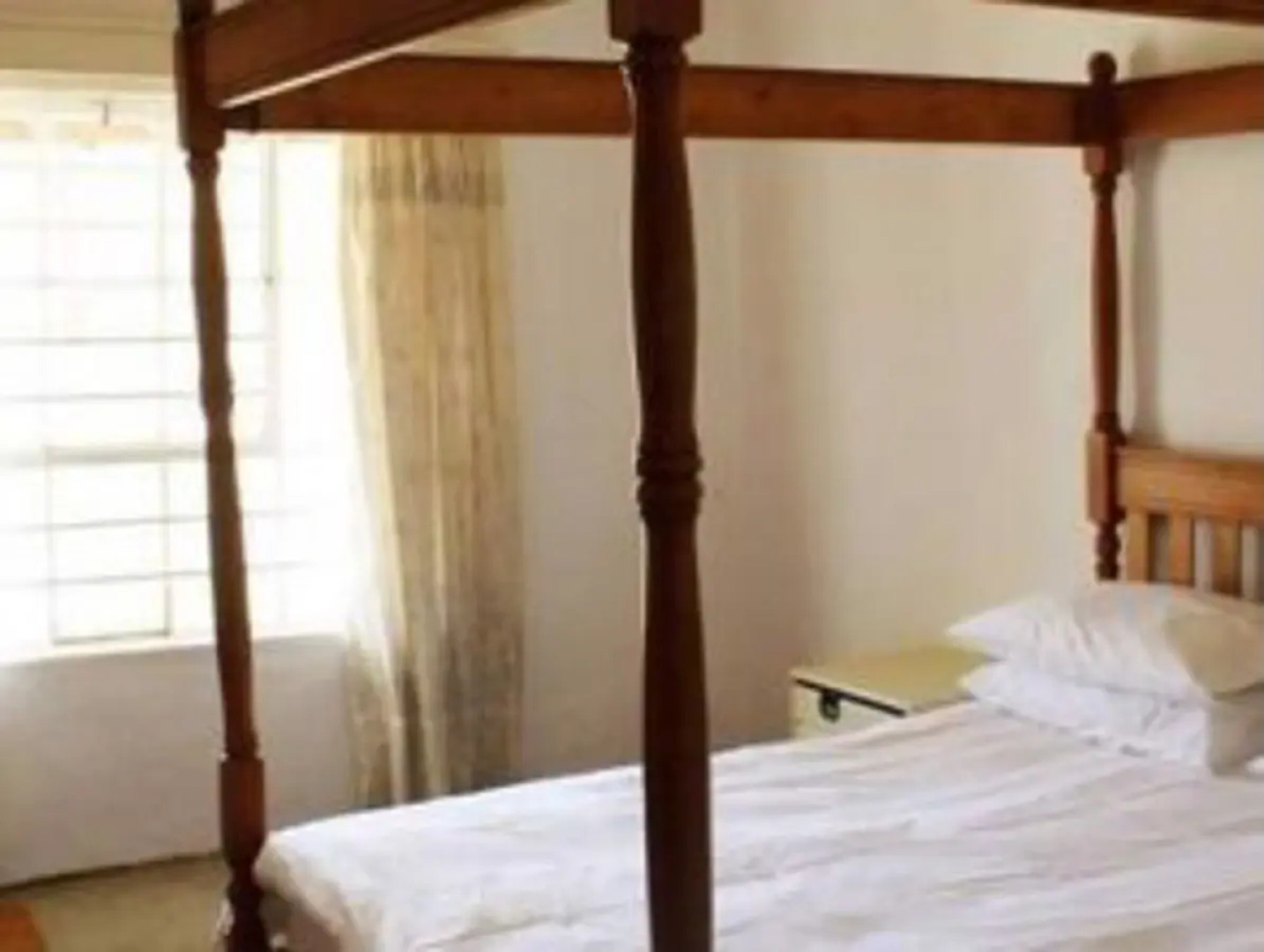 Bateleur Nature Reserve and Self Catering Game Lodge