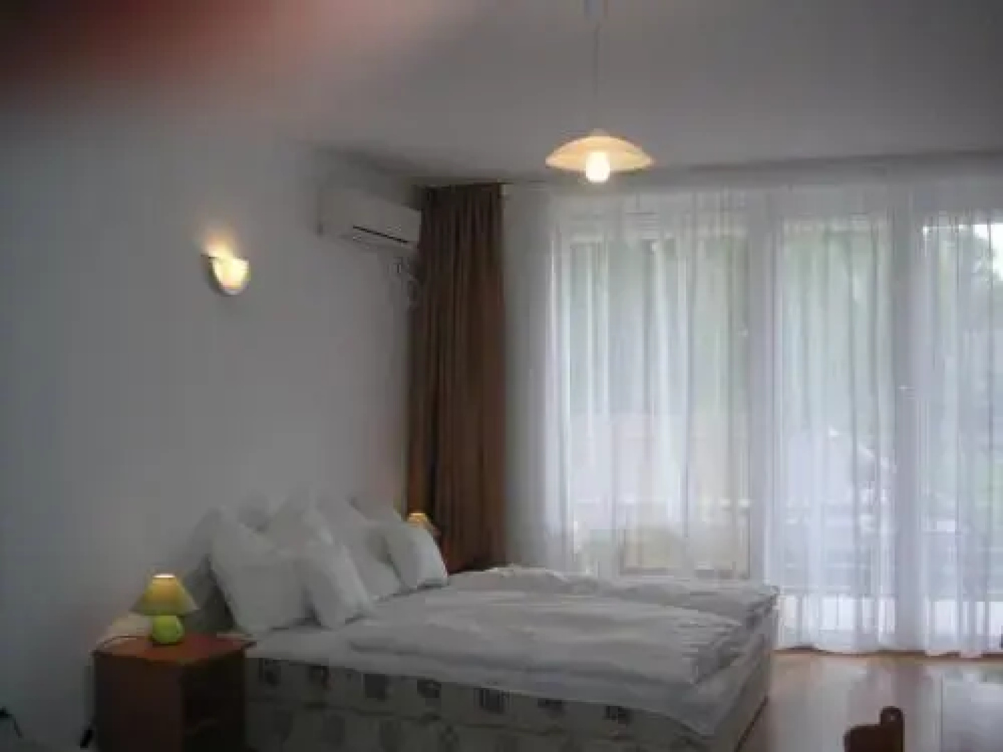 Lantos Apartmanház
