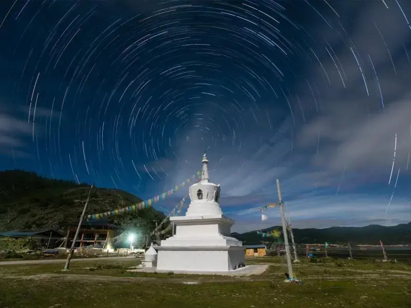 High Mountain Resort - Shangri-La