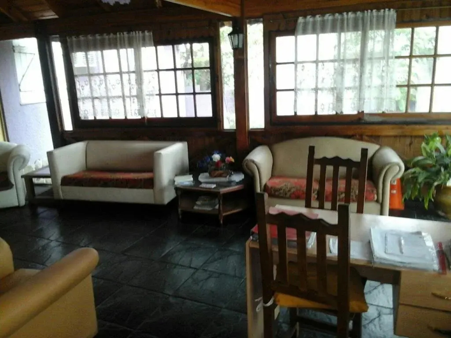 Hosteria Las Violetas
