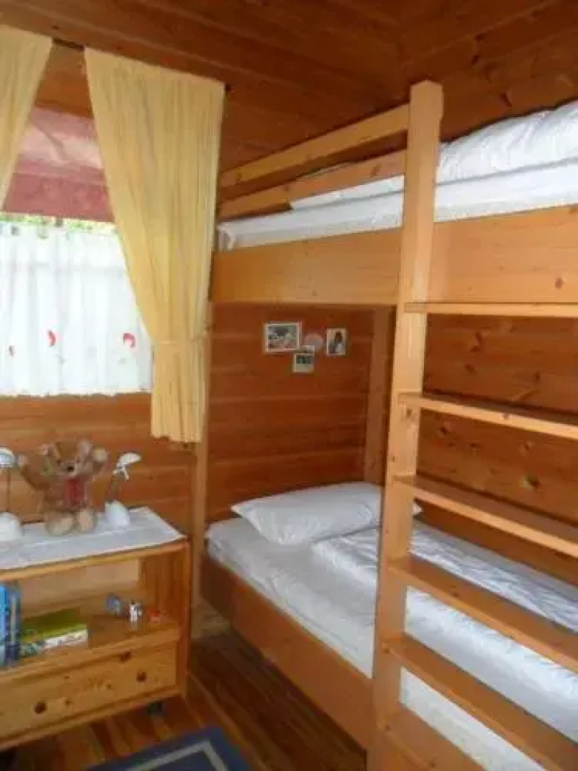 Komfortables-Ferienblockhaus-Nr-27-56-qm-bis-4-Personen-Viechtach-Jaegerpark