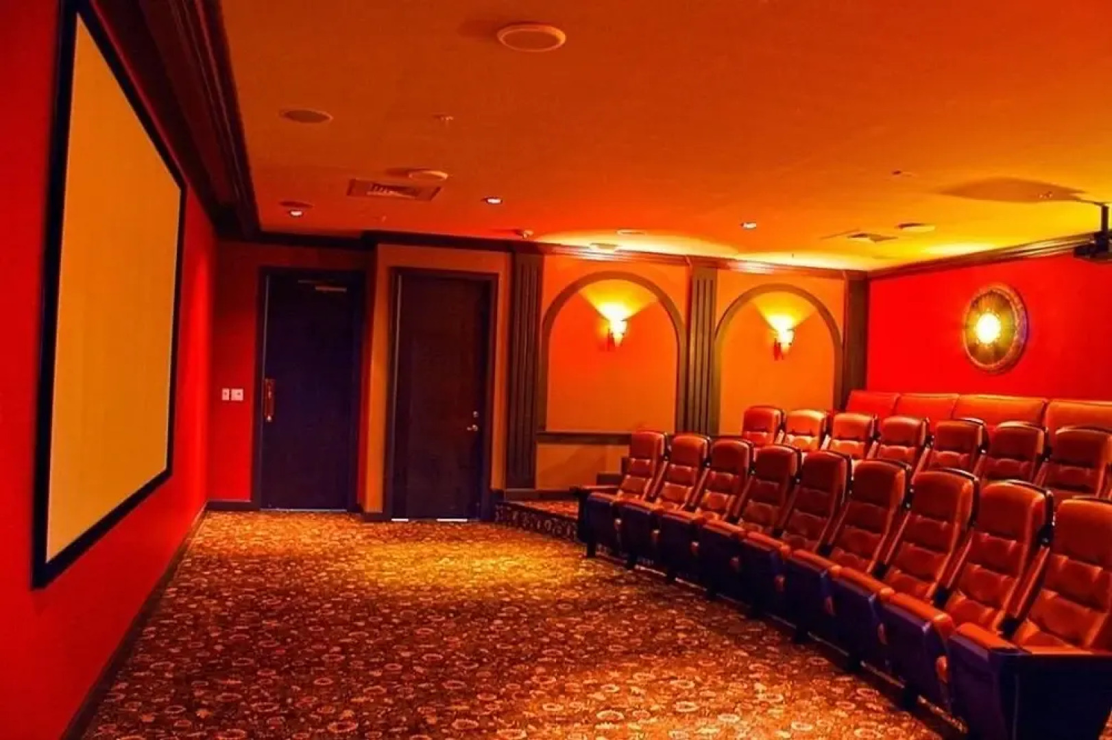 Diamond Beach 701 - Queen of Diamonds