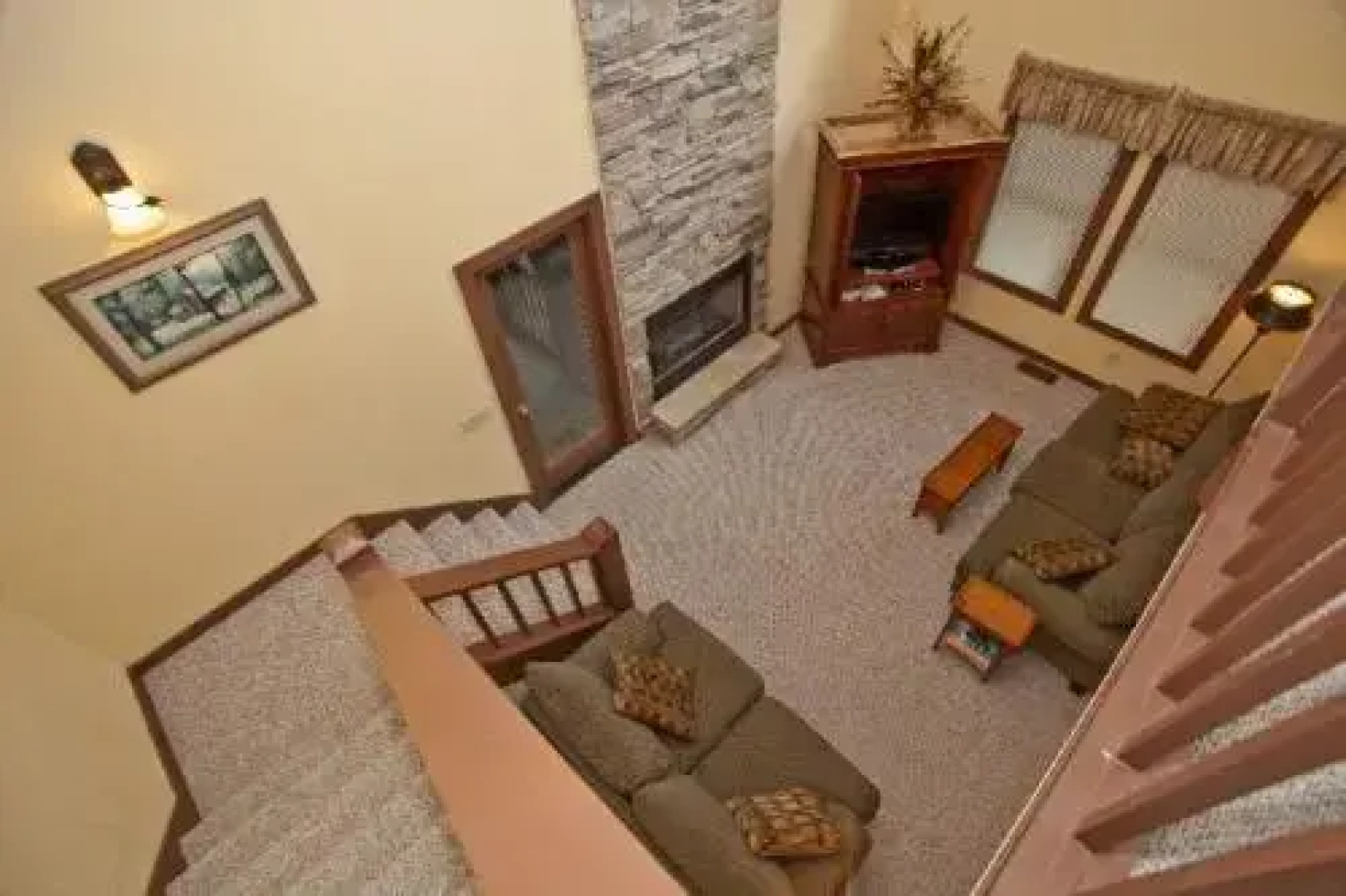 Beech House - 2 Br home by RedAwning