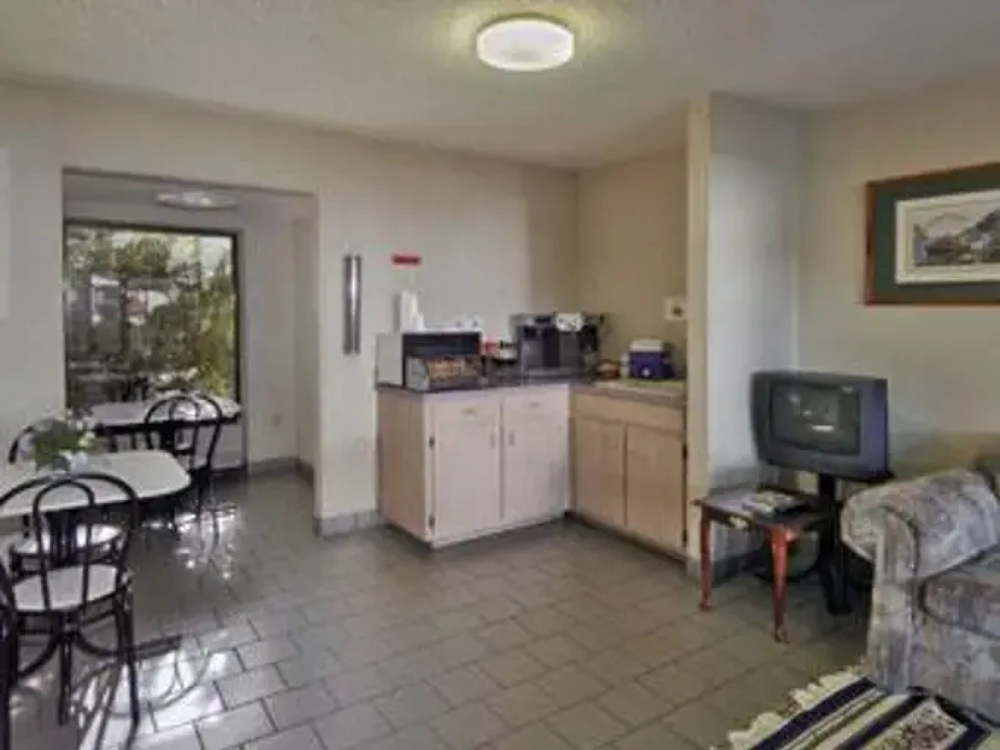 Travelodge Lake City