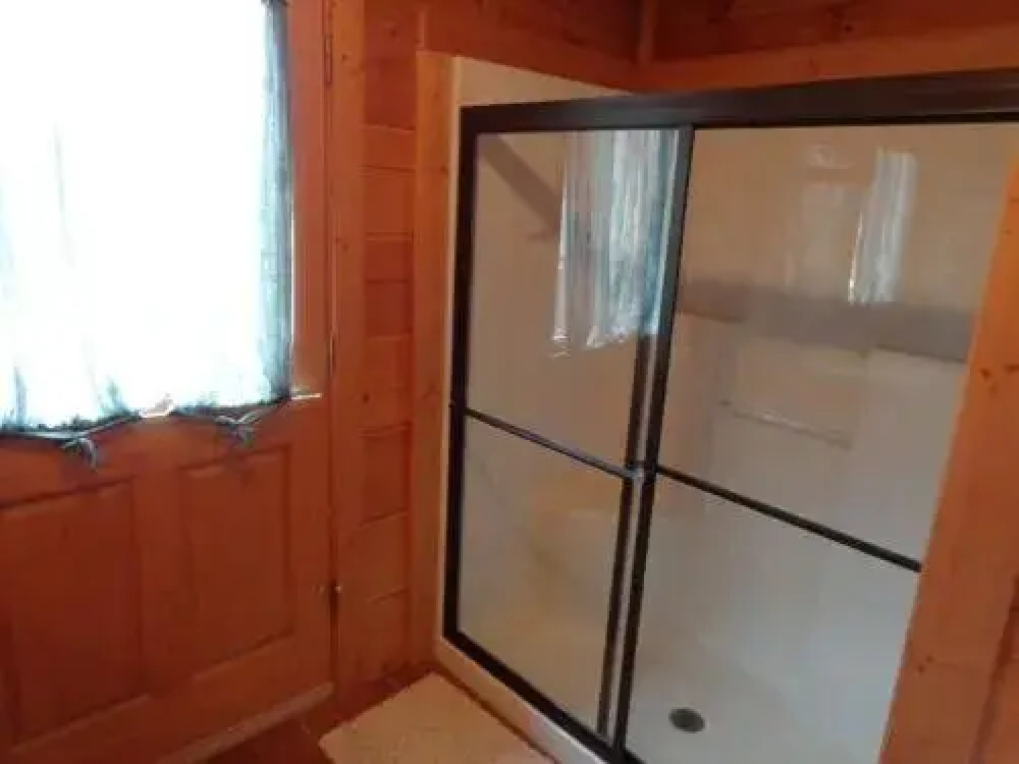 Laurel Haven - 2 Br home by RedAwning