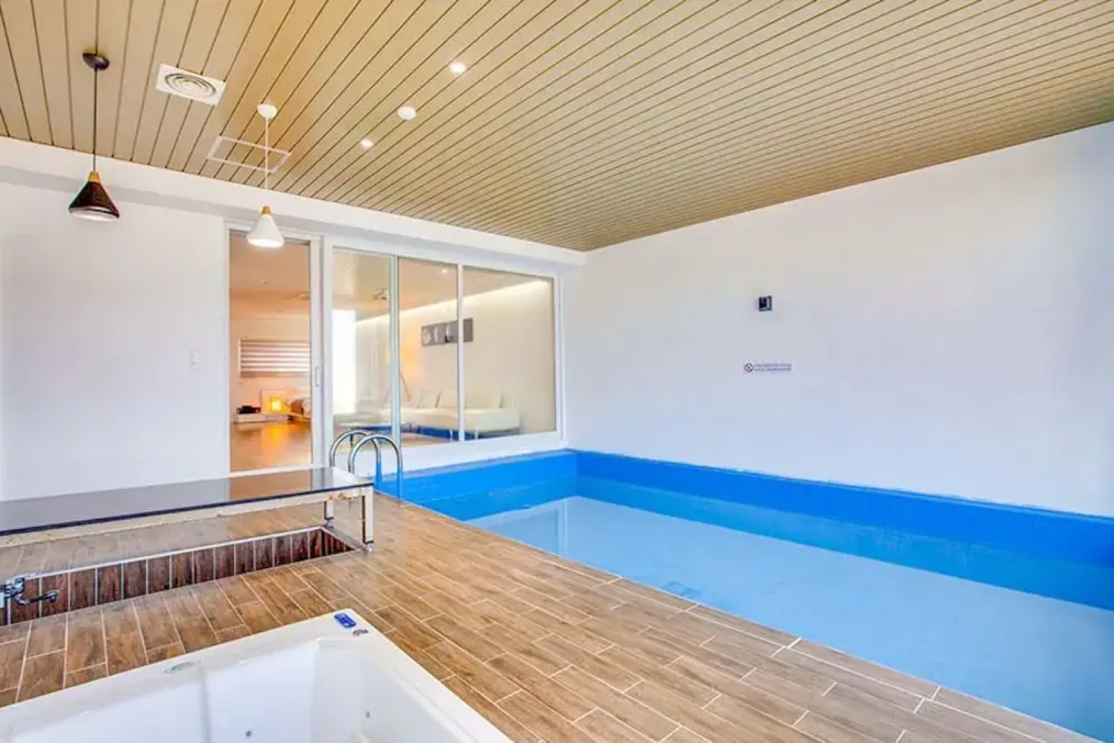 Yeongdeok B Side Pool Villa