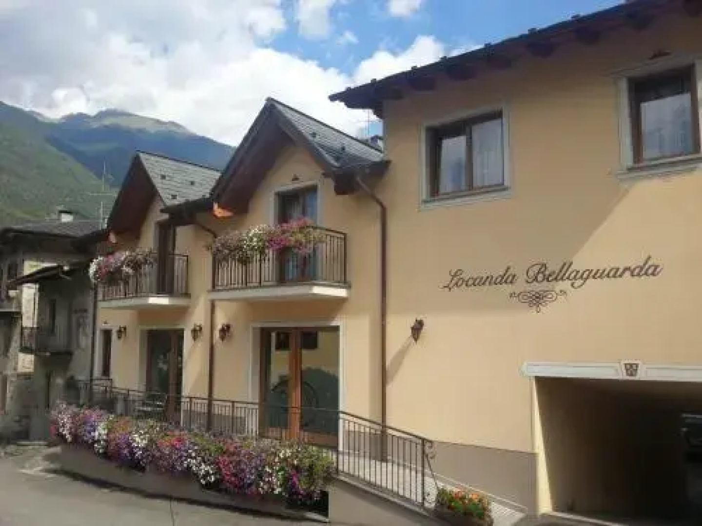Locanda Bellaguarda Bed and Breakfast