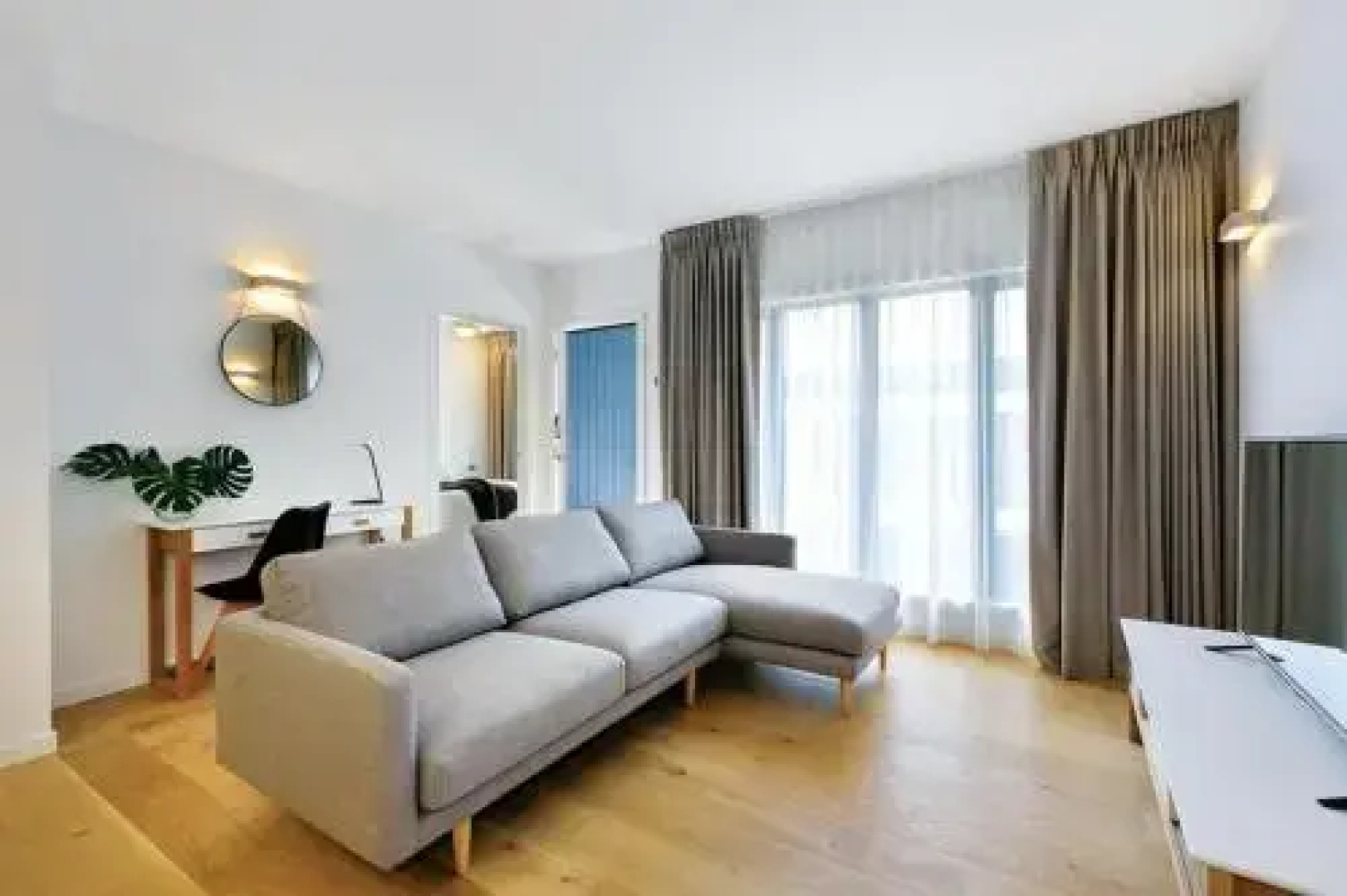 Lakes Edge Apartments