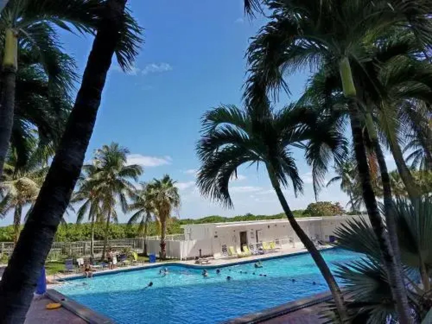 Miami Beach Suncoast Apartment III