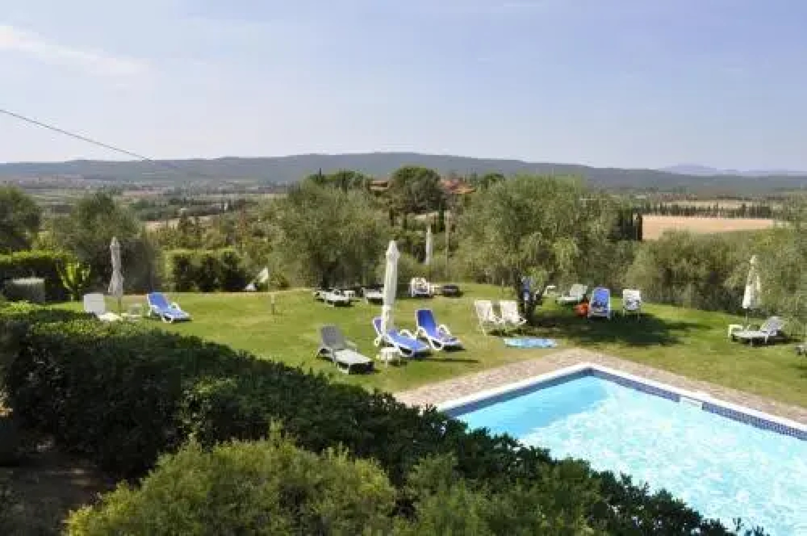 Tenuta Poggetti E Santa Laura