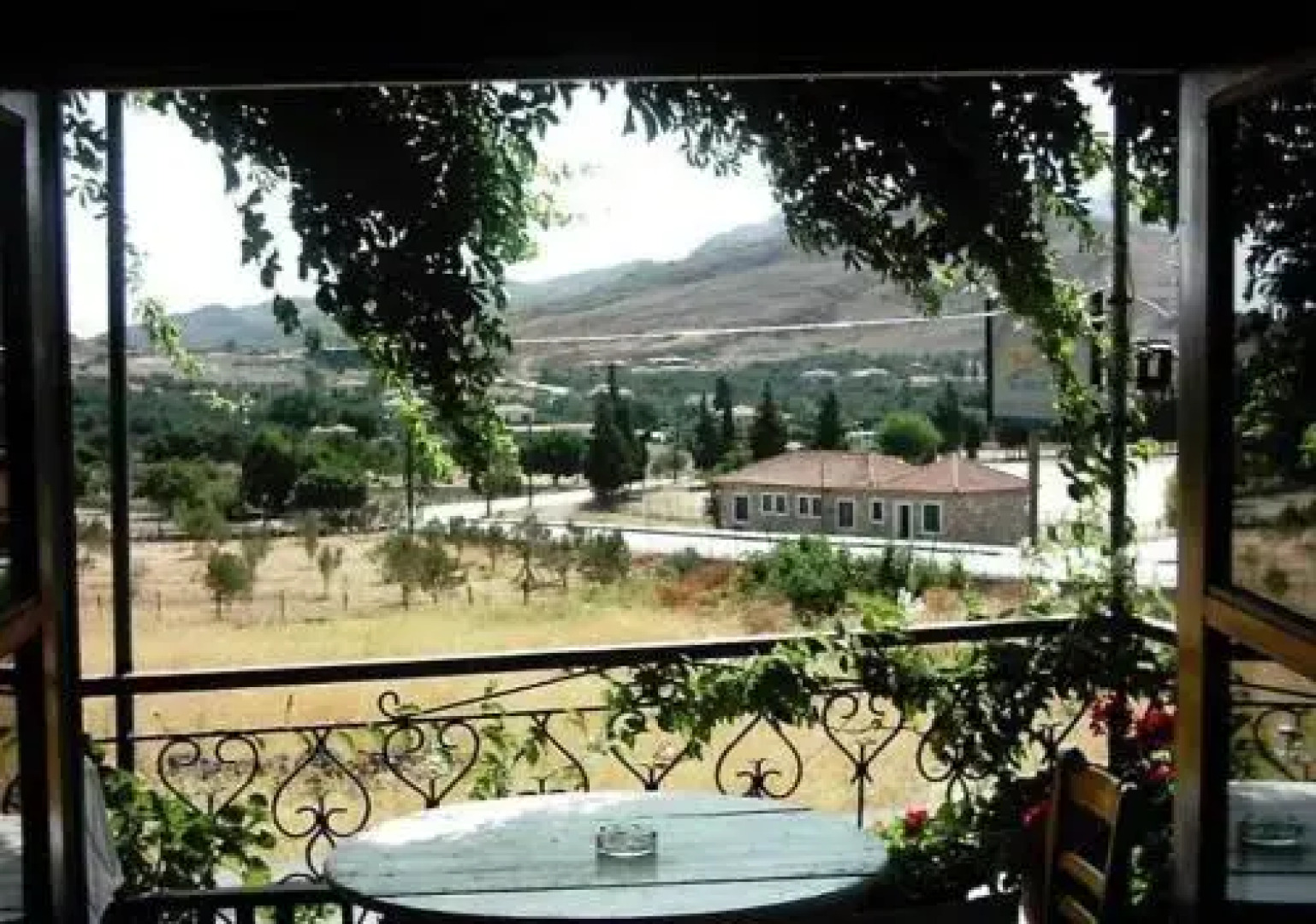 Marianthi Toroz Rooms & Studios