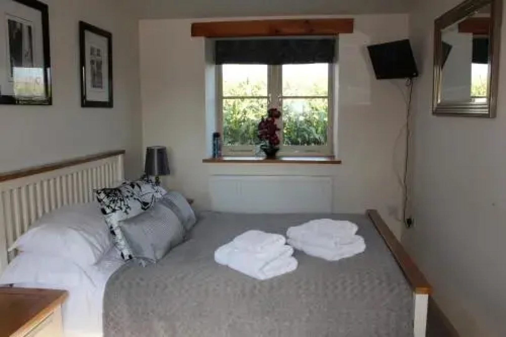 The Lamb on the Strand