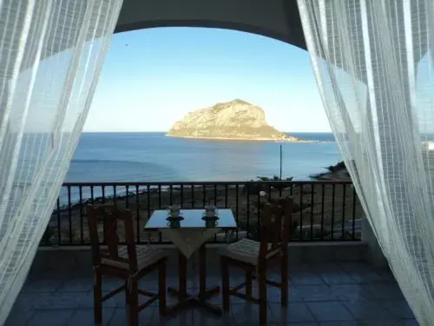 Paraschou Guesthouse