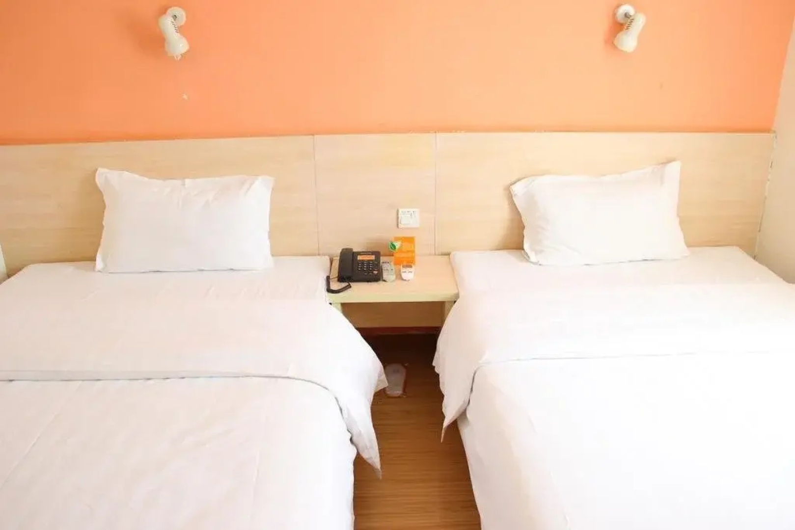 7 Days Inn
