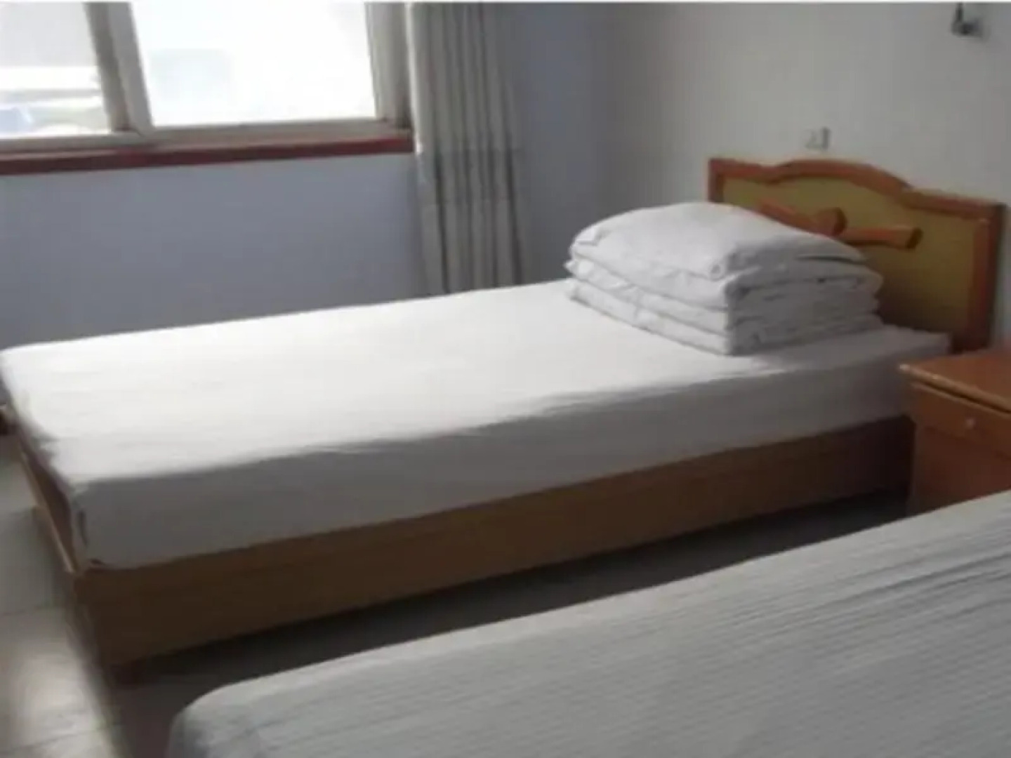 Huixian Baligou Songyingge Hotel