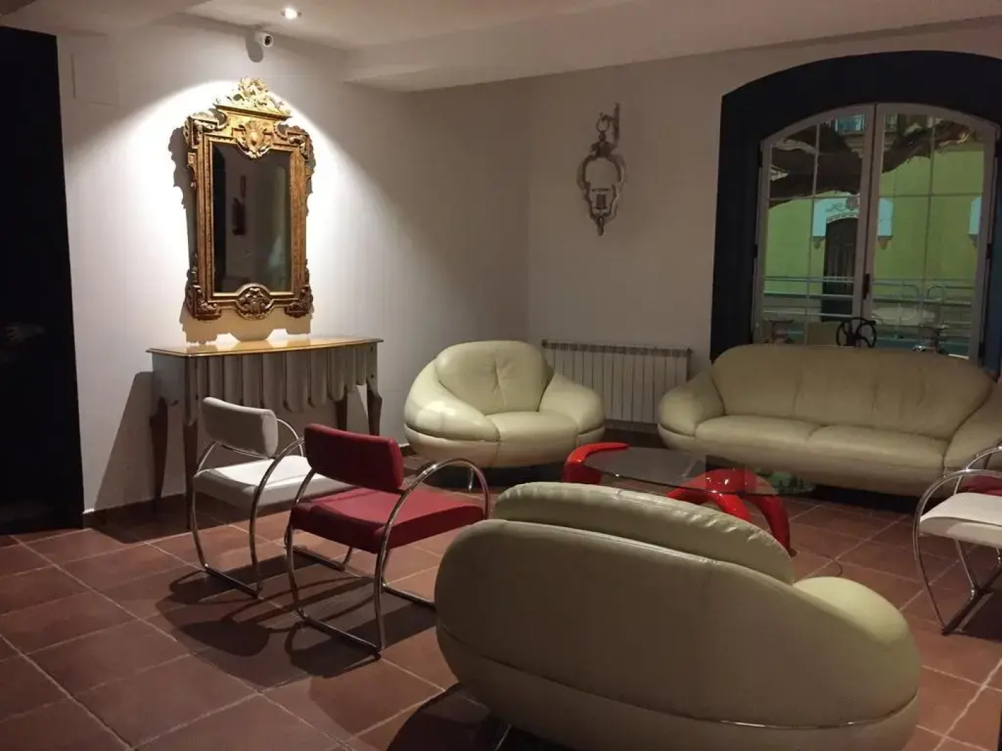 Hostal Montemayor