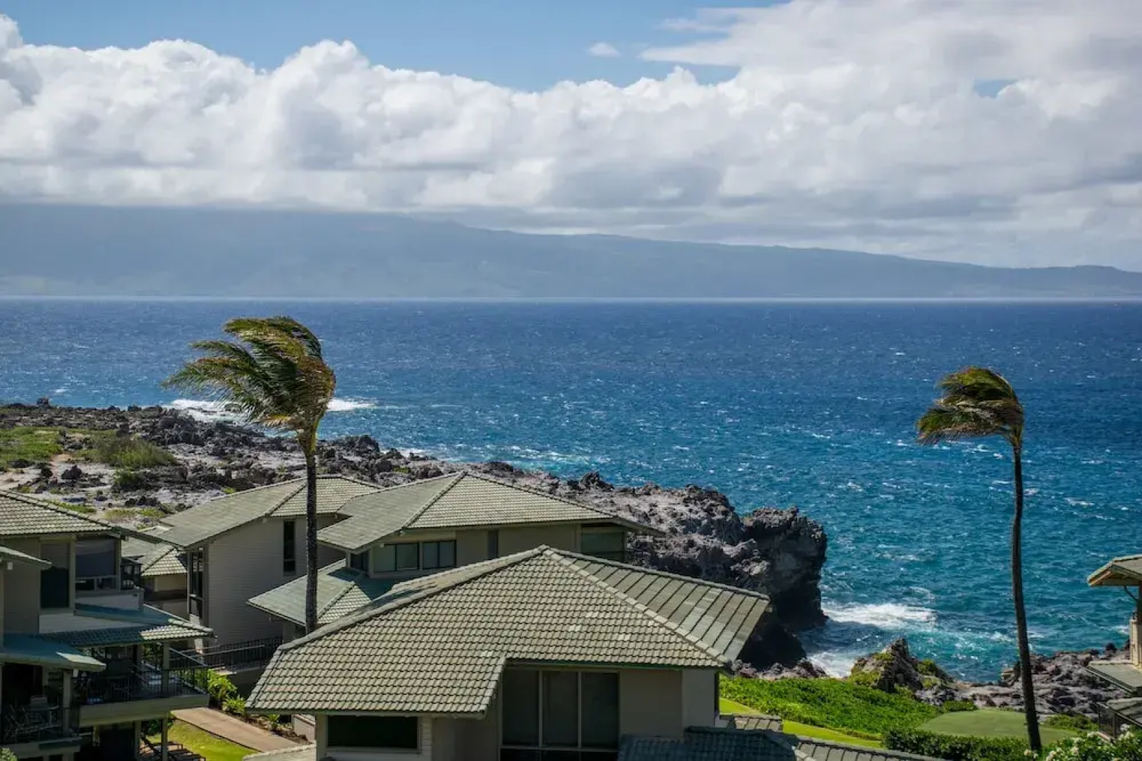 Bay Villa 32B2 Gold Ocean View by RedAwning