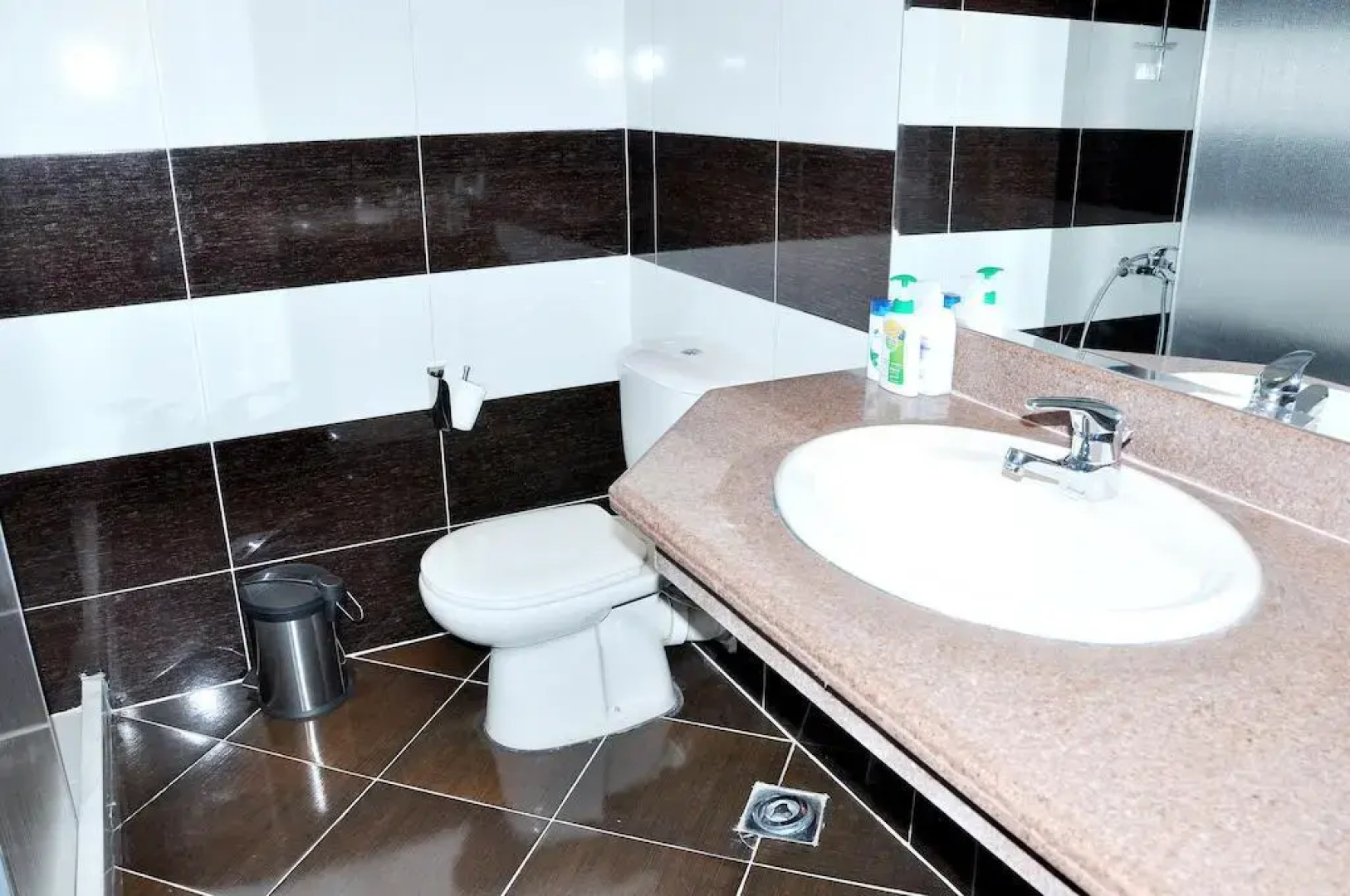 Cairo plaza Guest House