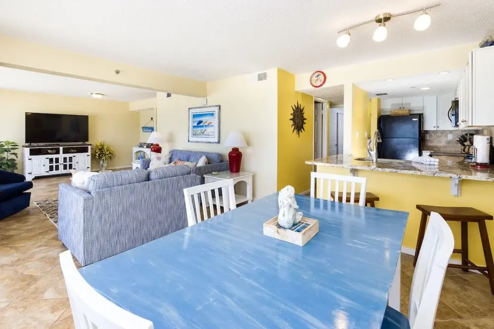 Islander 201 by RedAwning