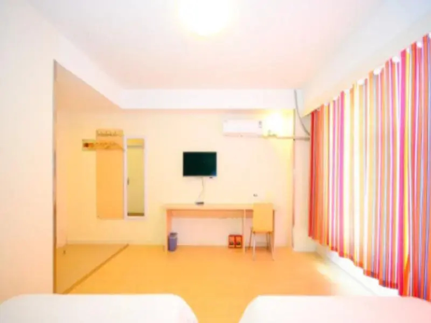 7 Days Inn (Pizhou Railway Station) (Currently unavailable)