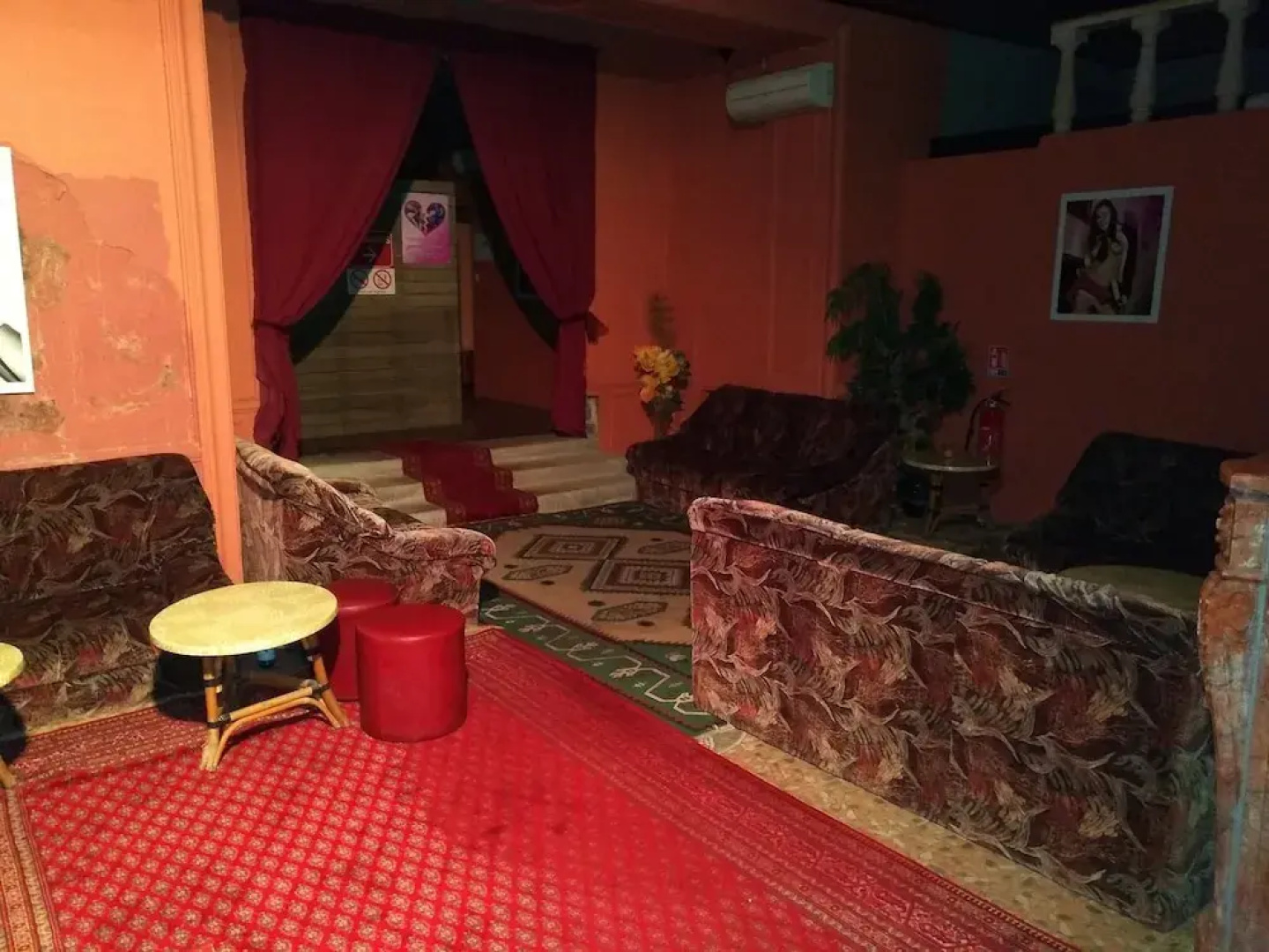 Jardin de Tredos - Libertine Hotel for Caters to Adults