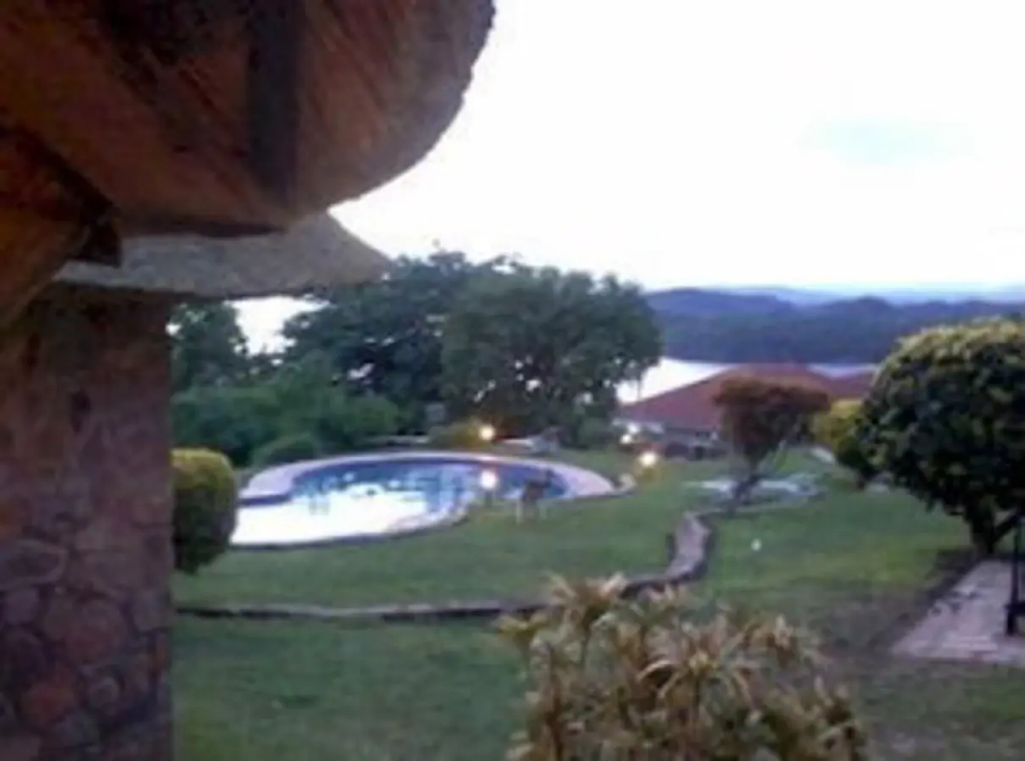 Zimre Lodge and Houseboats