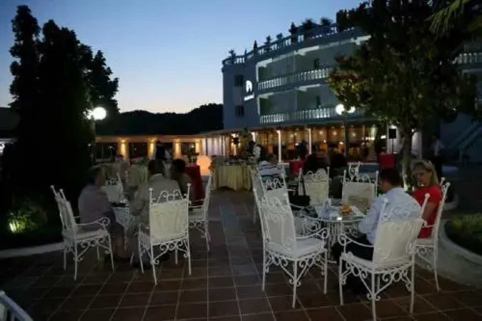 Merlin Park Resort