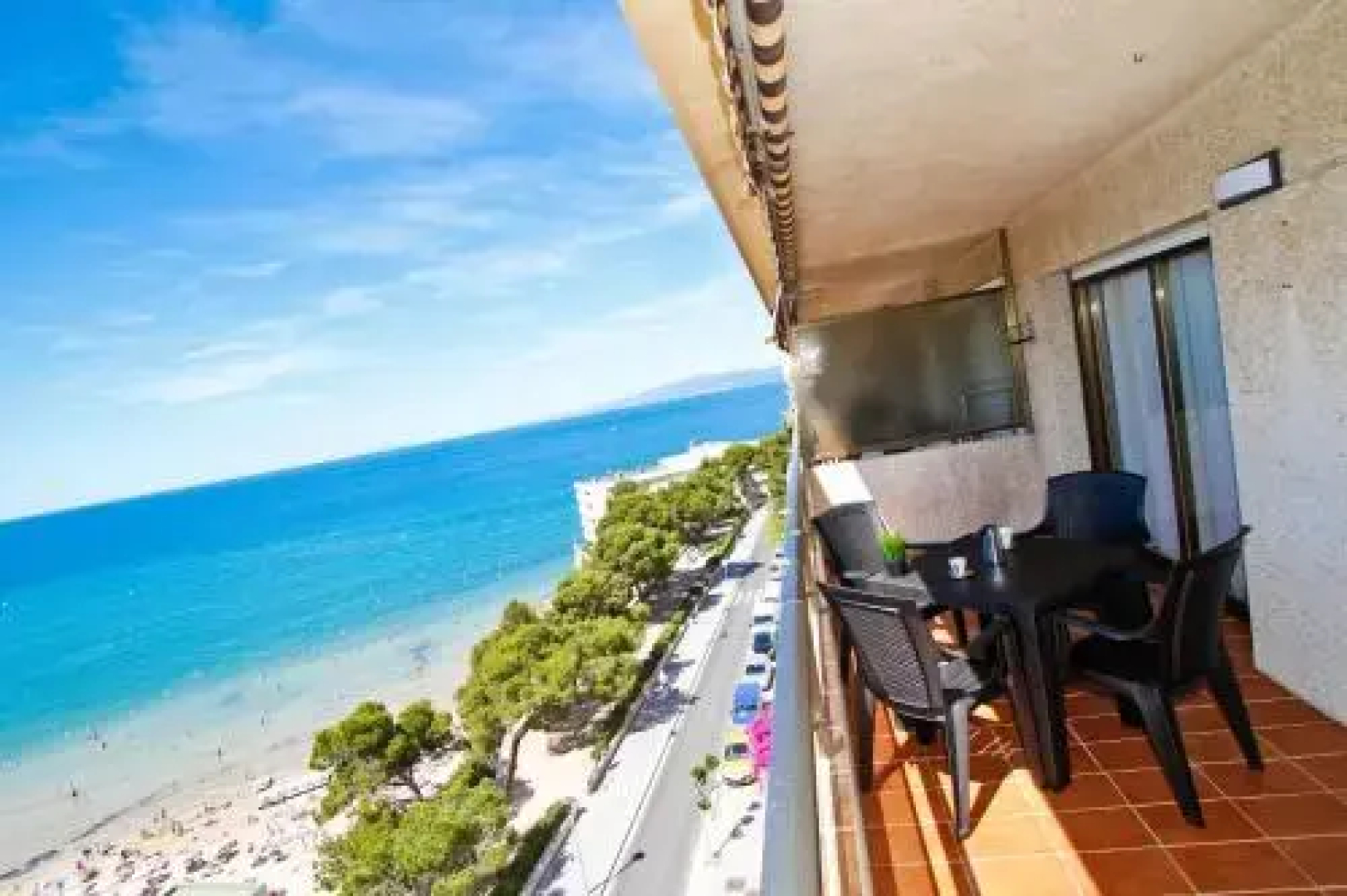 Saloumar Planet Costa Dorada