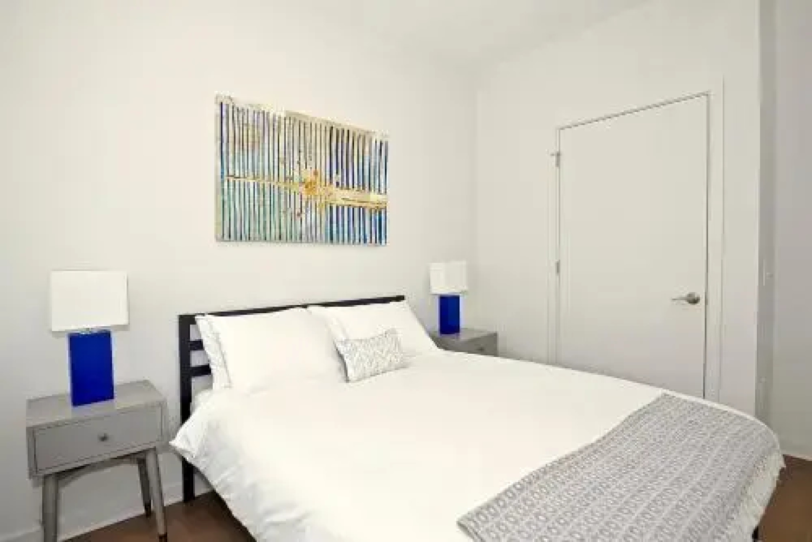 Kasa Manhattan View Apartments