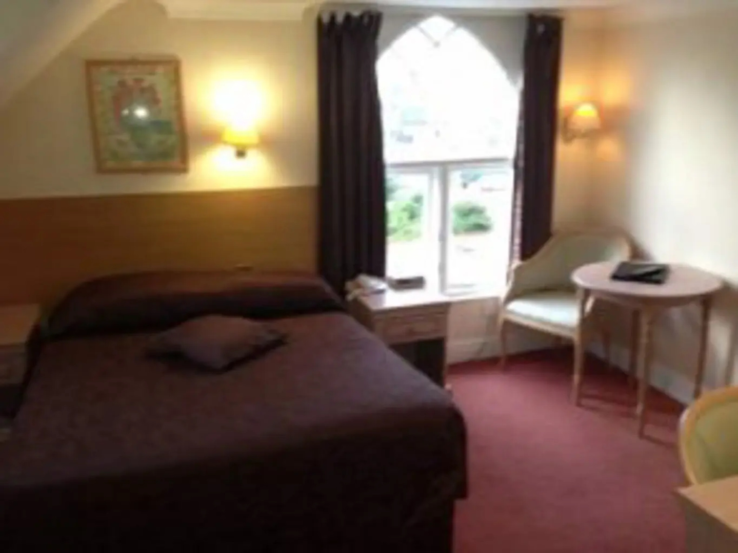 South Lodge Hotel