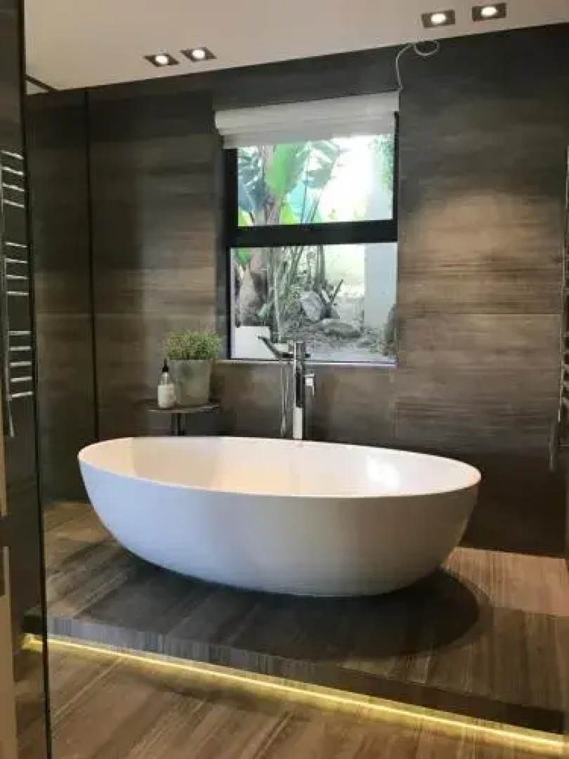 7 on Bantry Luxury Apartments