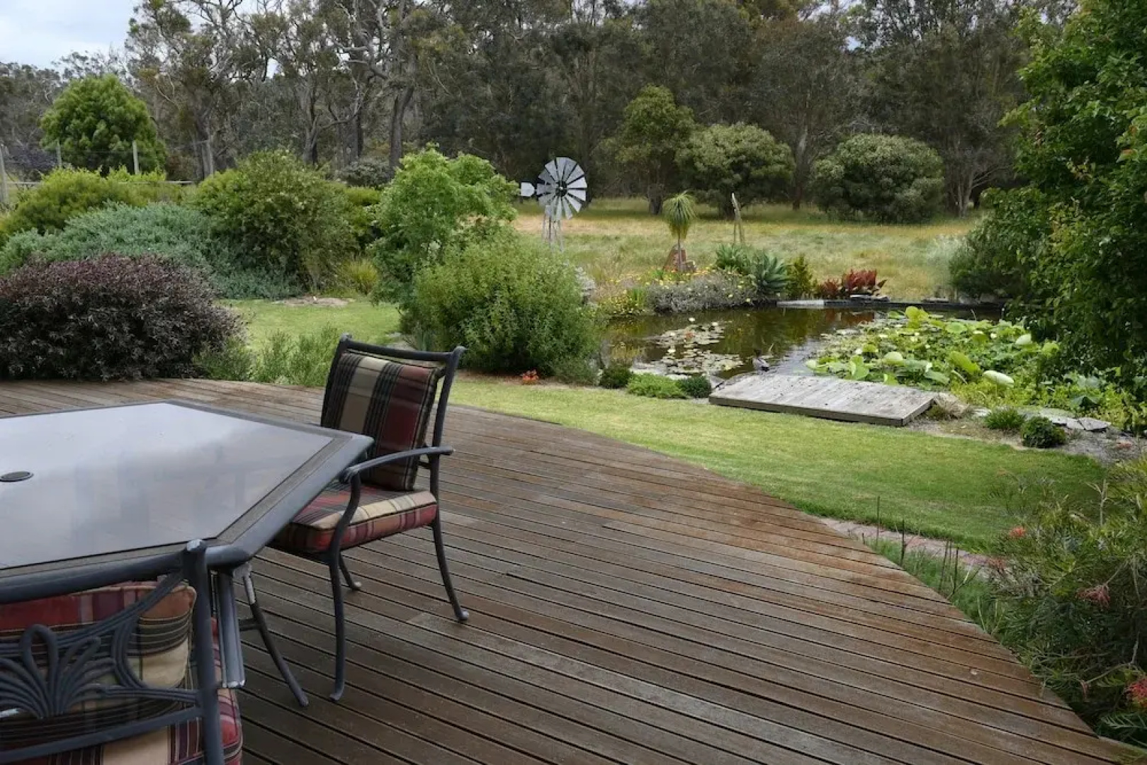 Glenelg on King Bed & Breakfast
