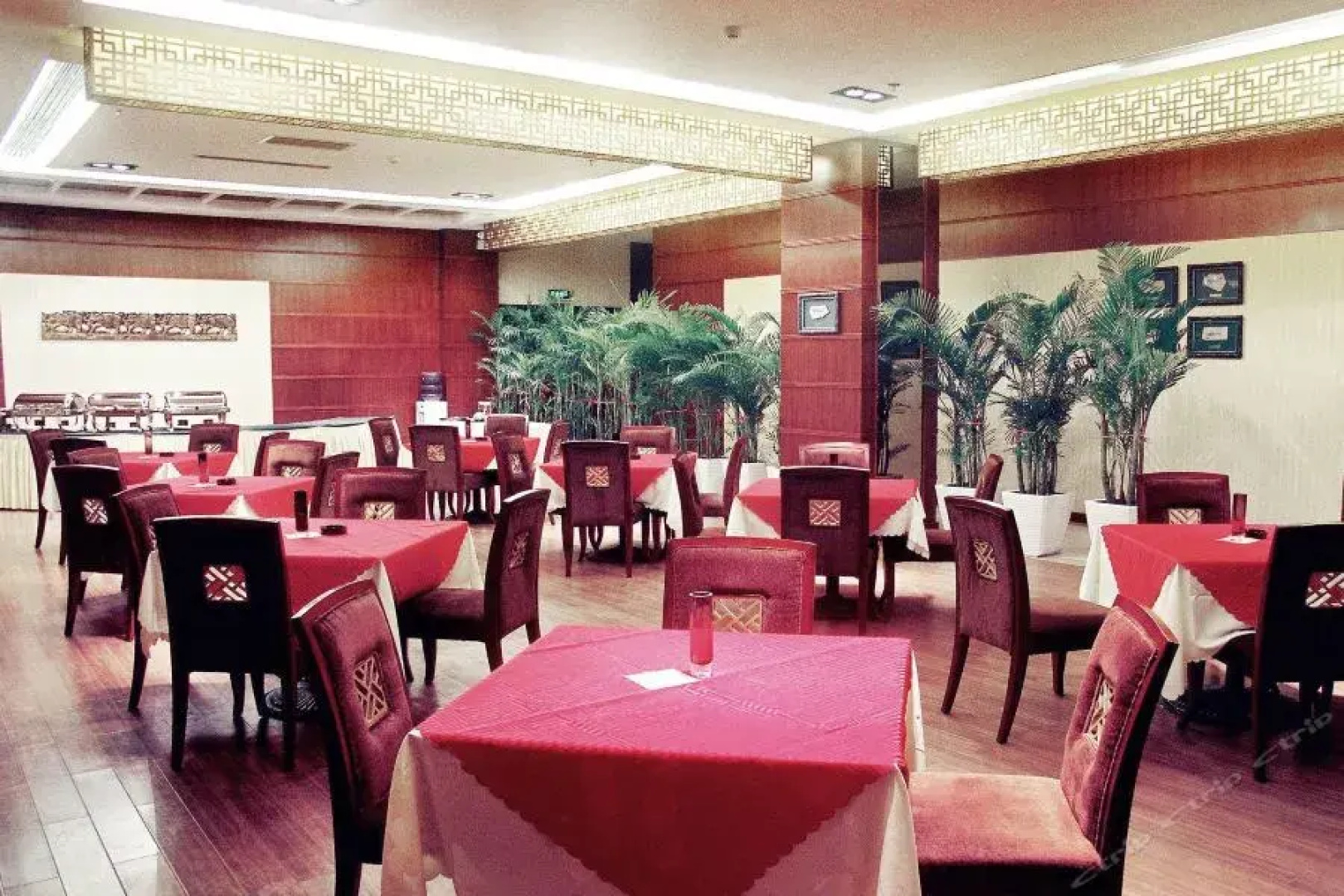 Futian Business Hotel